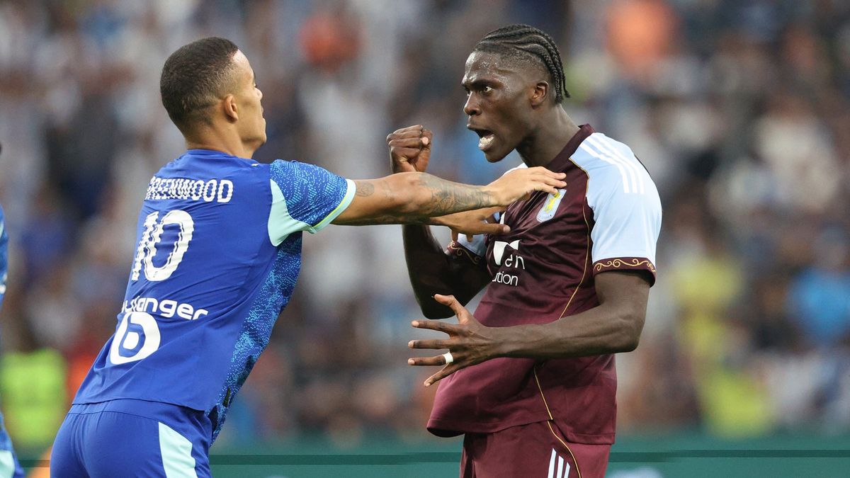 Getty Images /  Neal Simpson/Sportsphoto/Allstar / Na zdjęciu: Mason Greenwood (z lewej) i Amadou Onana.