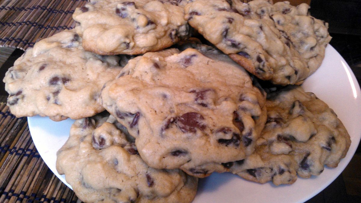 Ciasteczka z kawałkami czekolady w proszku