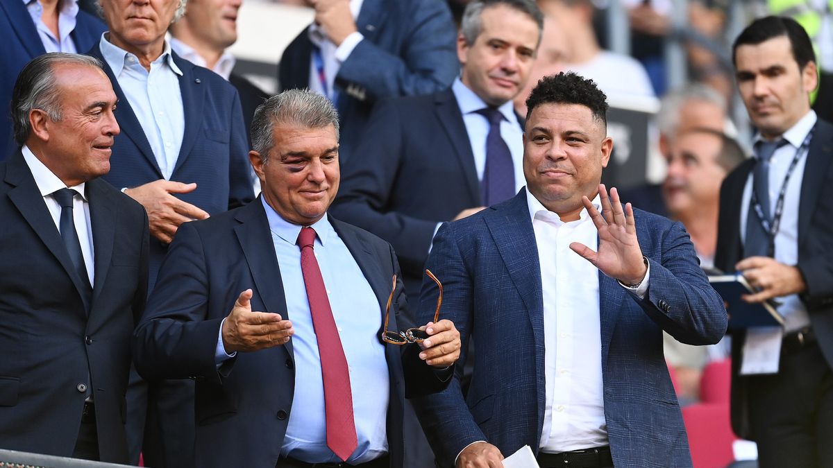 Getty Images / David Ramos / Joan Laporta (w środku)