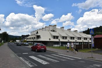 Noclegi rozchodzą się błyskawicznie. Polacy mają nowy wakacyjny nawyk