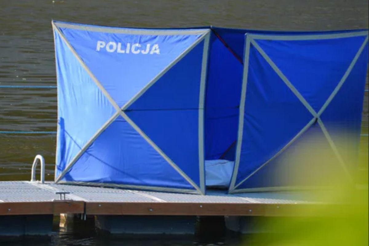 Tragedia nad jeziorem Charzykowskim. Strażacy wydobyli ciało z wody