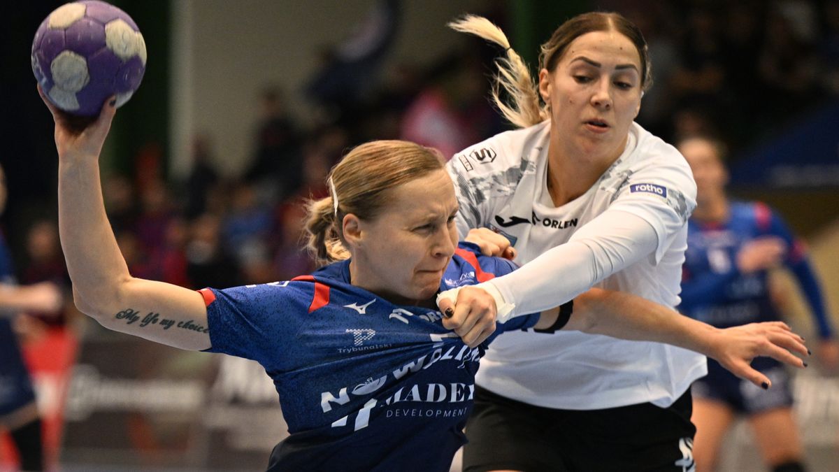 PAP / Łukasz Szeląg / Na zdjęciu: mecz Piotrcovii z PR Koszalin