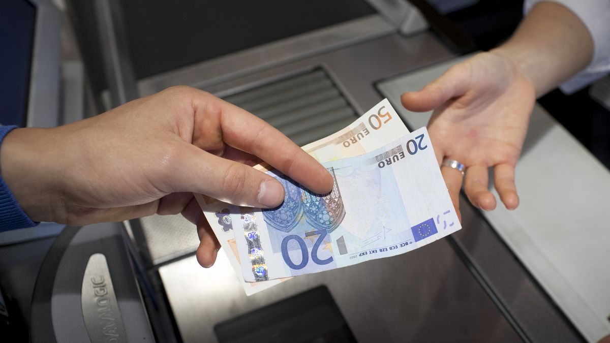 Euro w Polsce? Komisja Europejska pokazała raport. Stawia sprawę jasno
