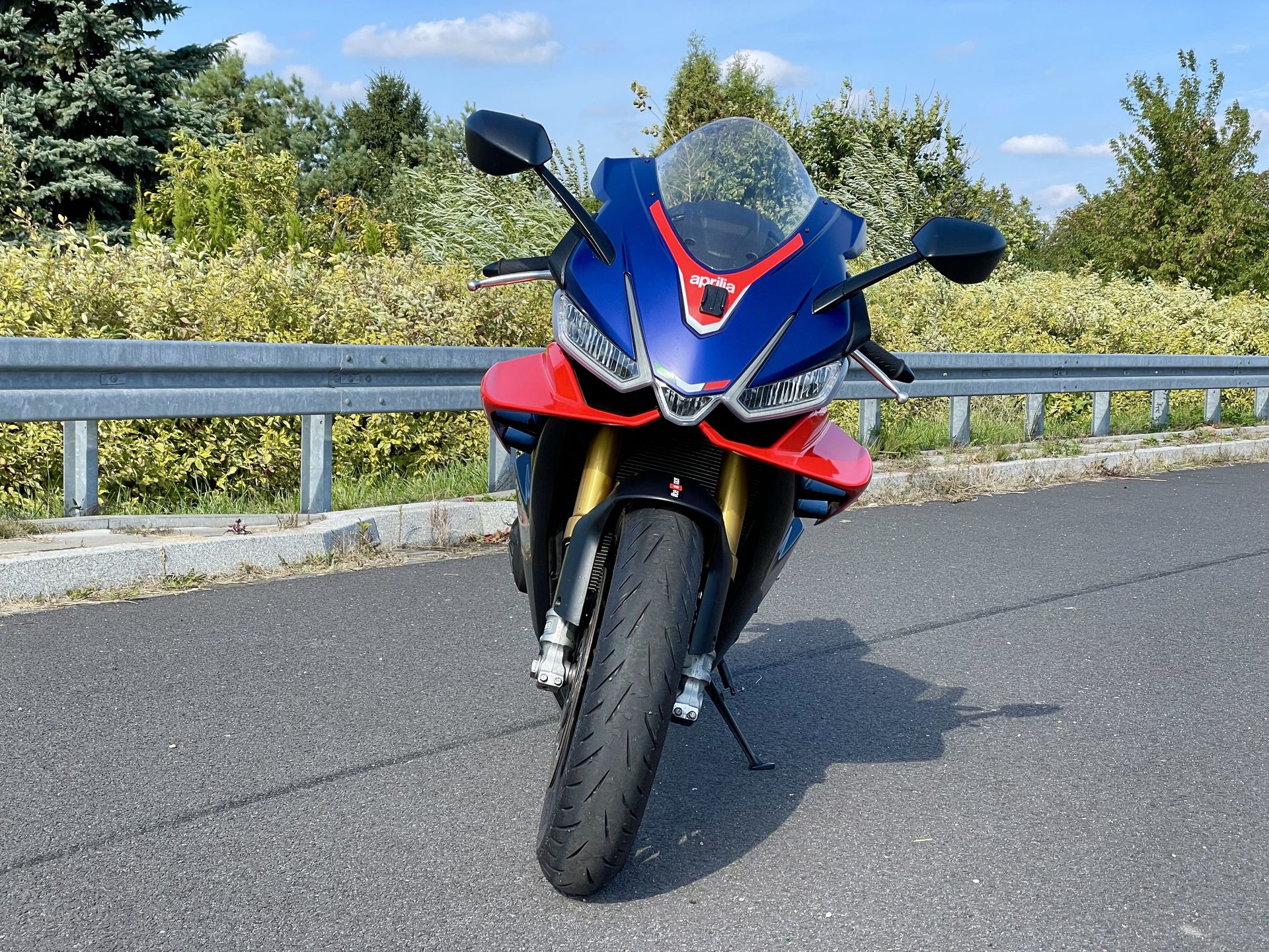 Aprilia RSV4 Factory
