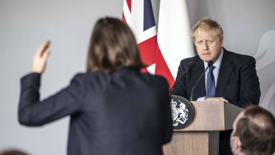 "Jesteś tu, bo się boisz". Ukraińska aktywistka zrugała Borisa Johnsona 