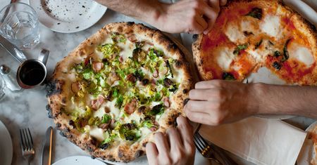 Jak zrobić ciasto na pizzę - przepis na idealne ciasto