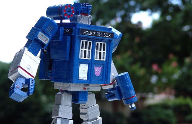 WTF dnia: Transformer, który wygląda jak... TARDIS z Doctora Who [zdjęcia] 2