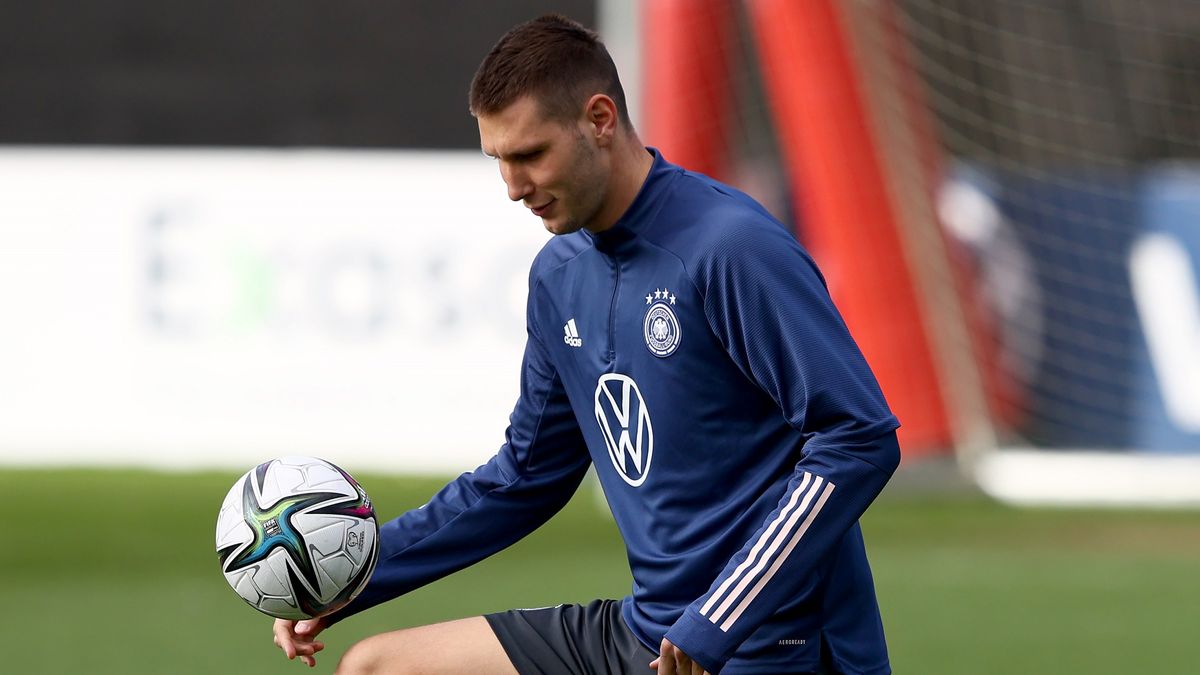 Getty Images / Martin Rose / Na zdjęciu: Niklas Suele