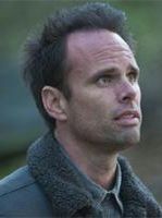 Walton Goggins u boku Jesse'ego Eisenberga