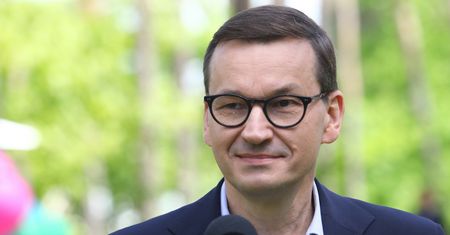 Najnowszy sondaż. Polacy ocenili rząd PiS i samego Mateusza Morawieckiego