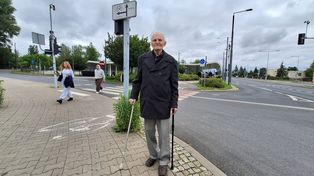 25-latka wjechała na czerwonym świetle w samochód 89-latka w Poznaniu. Policja wyjaśniała sprawę przez miesiąc. "Ktoś chce mnie oszukać"