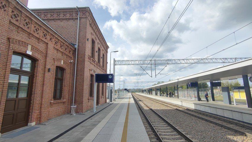 Dodatkowe dwa tory kolejowe zostaną dobudowane od Będzina przez stację w centrum Dąbrowy Górniczej aż do stacji w dzielnicy Ząbkowice