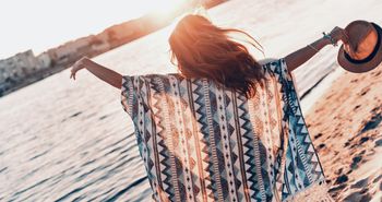 7 plaż w Europie, gdzie można opalać się topless. Tu nie musisz się nerwowo rozglądać