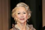 Helen Mirren kusi płaskim brzuchem