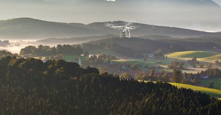 Identyfikacja i monitoring dronów według DJI