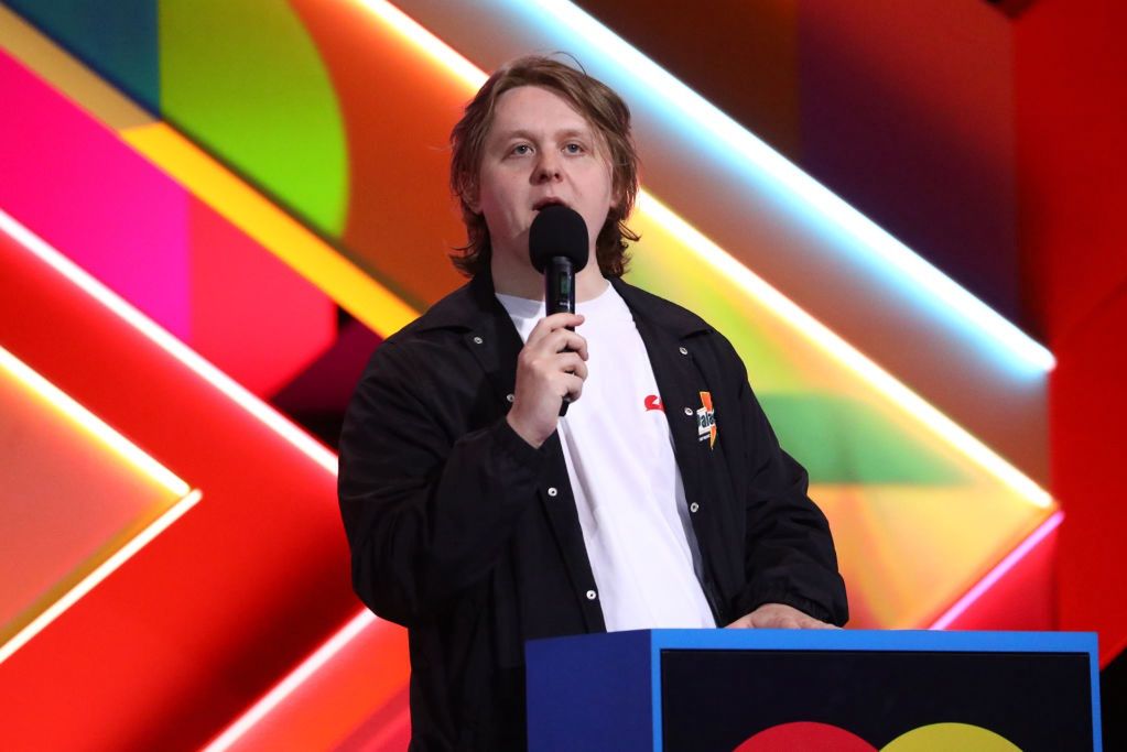Lewis Capaldi na BRIT Awards 2021