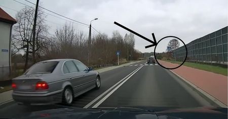 Dwukrotnie złamał przepisy. Mandat będzie wyższy niż cena auta
