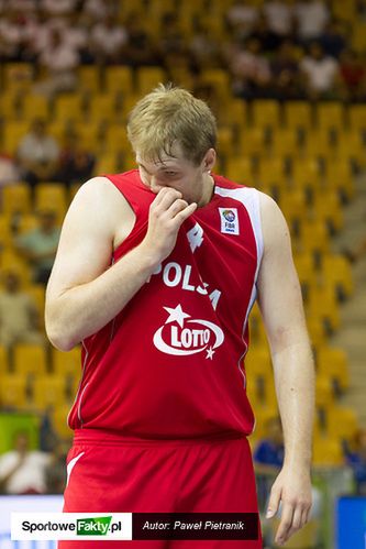 Przemysław Karnowski był blisko double-double w spotkaniu z Santa Clarą