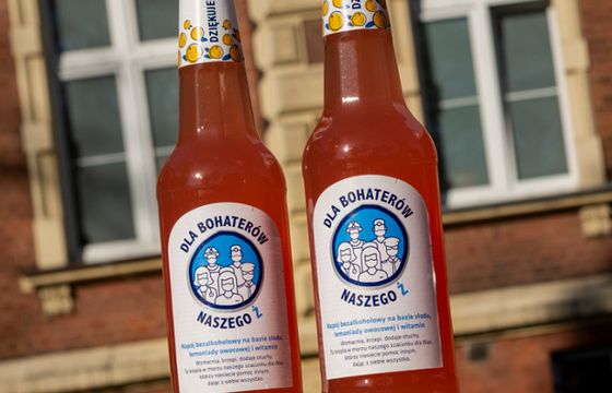 Żywiec dostarcza szpitalom i służbom bezalkoholowy napój „dla bohaterów naszego Ż”