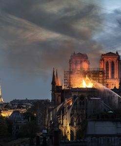 Pisarz Ken Follett przeznaczył 148 tys. euro na odbudowę katedry