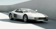Officine Fioravanti Monospecchio to testarossa na sterydach. Takiego restomoda nie było