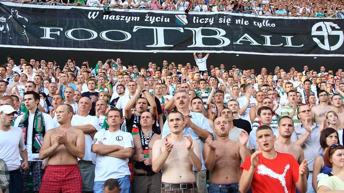 Legia przegrywa na boisku, wygrywa w mediach społecznościowych. Polski klub fenomenem! 1