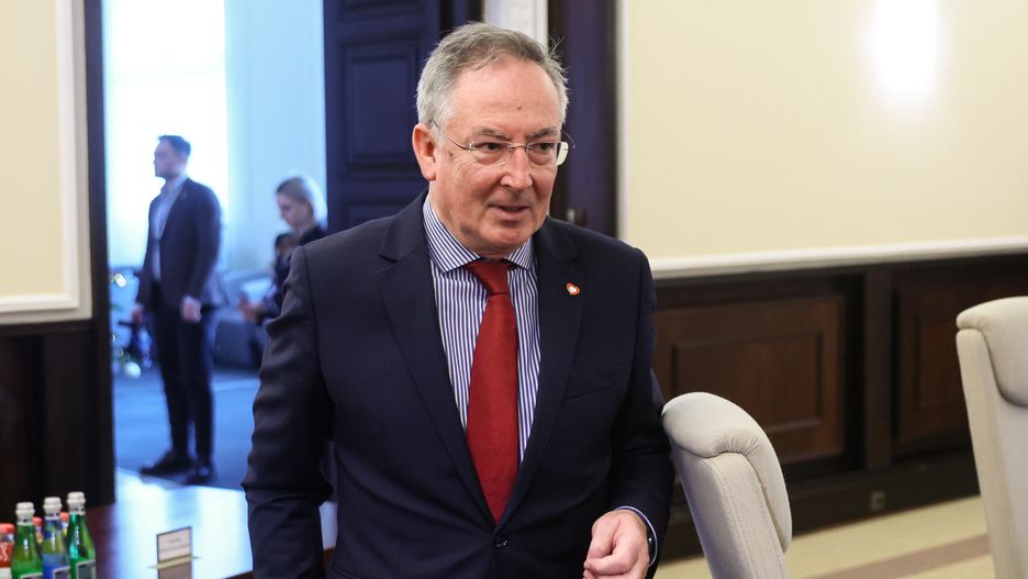 Kolejna decyzja Sienkiewicza. Zlikwidował 17 rozgłośni