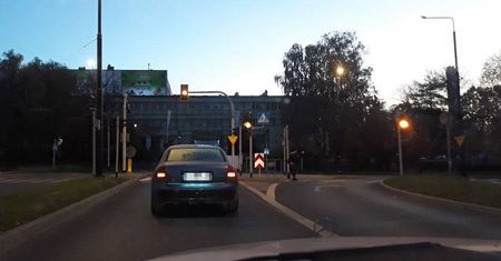 W dalszym ciągu nie działa sygnalizacja na skrzyżowaniu ulic Diamentowej i Romera