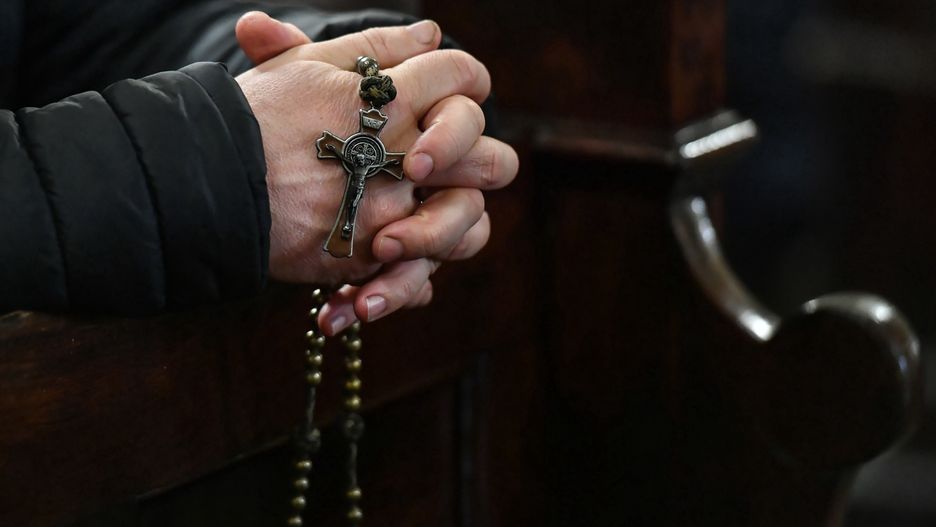 Kielce. Ksiądz miał molestować nieletnich. Jest akt oskarżenia