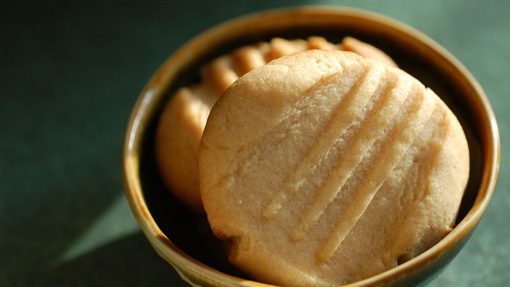 Ciasteczka z masłem orzechowym z ciasta mrożonego