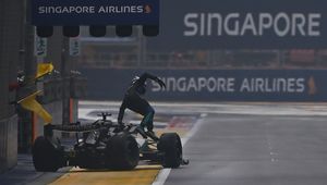 Dostał stare części od Mercedesa. Trudna sytuacja kierowcy w F1