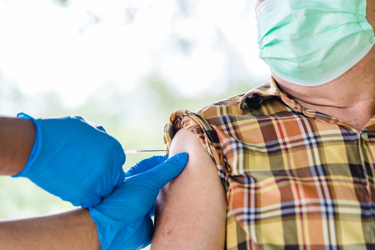 szczepienie szczepionka szczepienia strzykawka pfizer moderna johnson astrazeneca