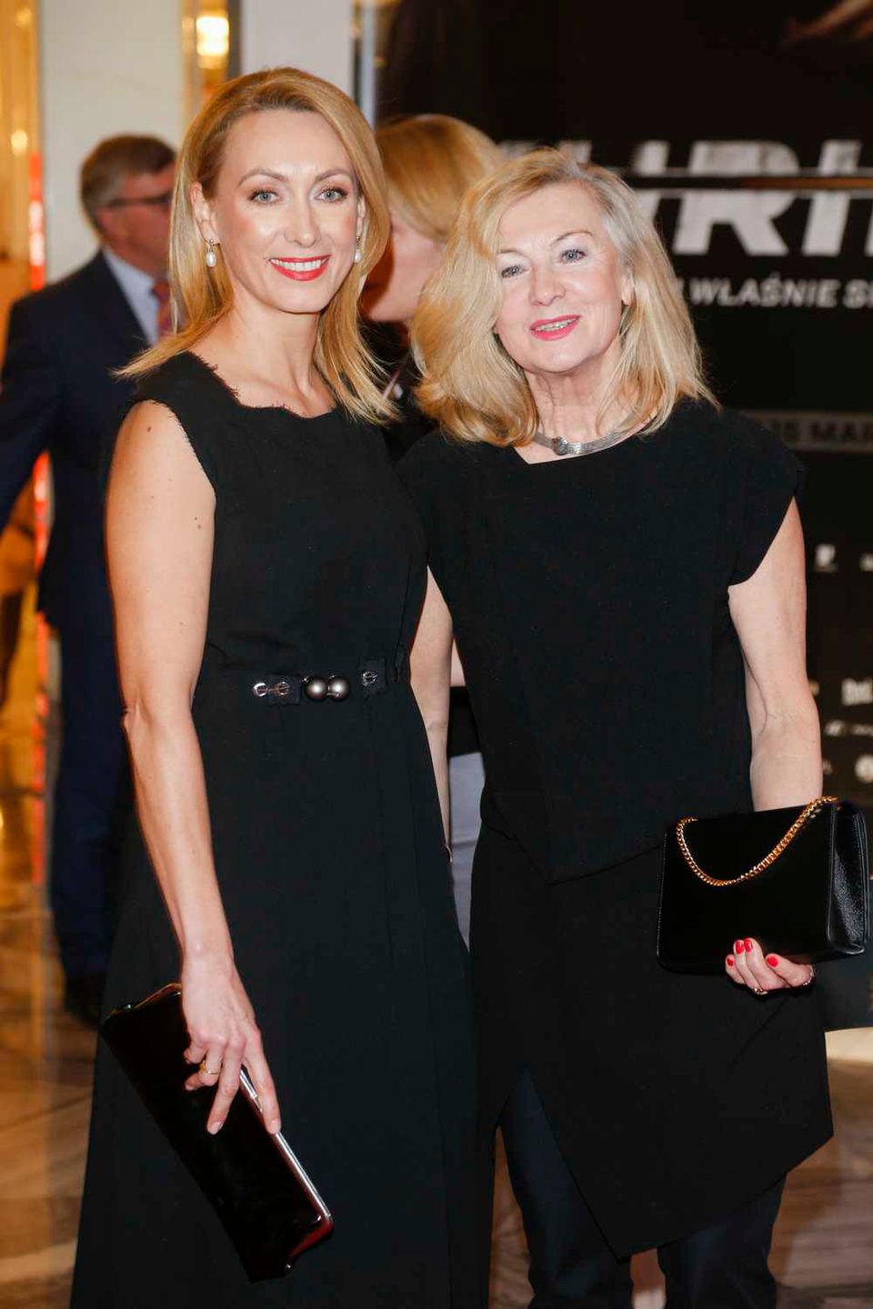 Anna Kalczyńska i Halina Rowicka - premiera filmu "Kurier"