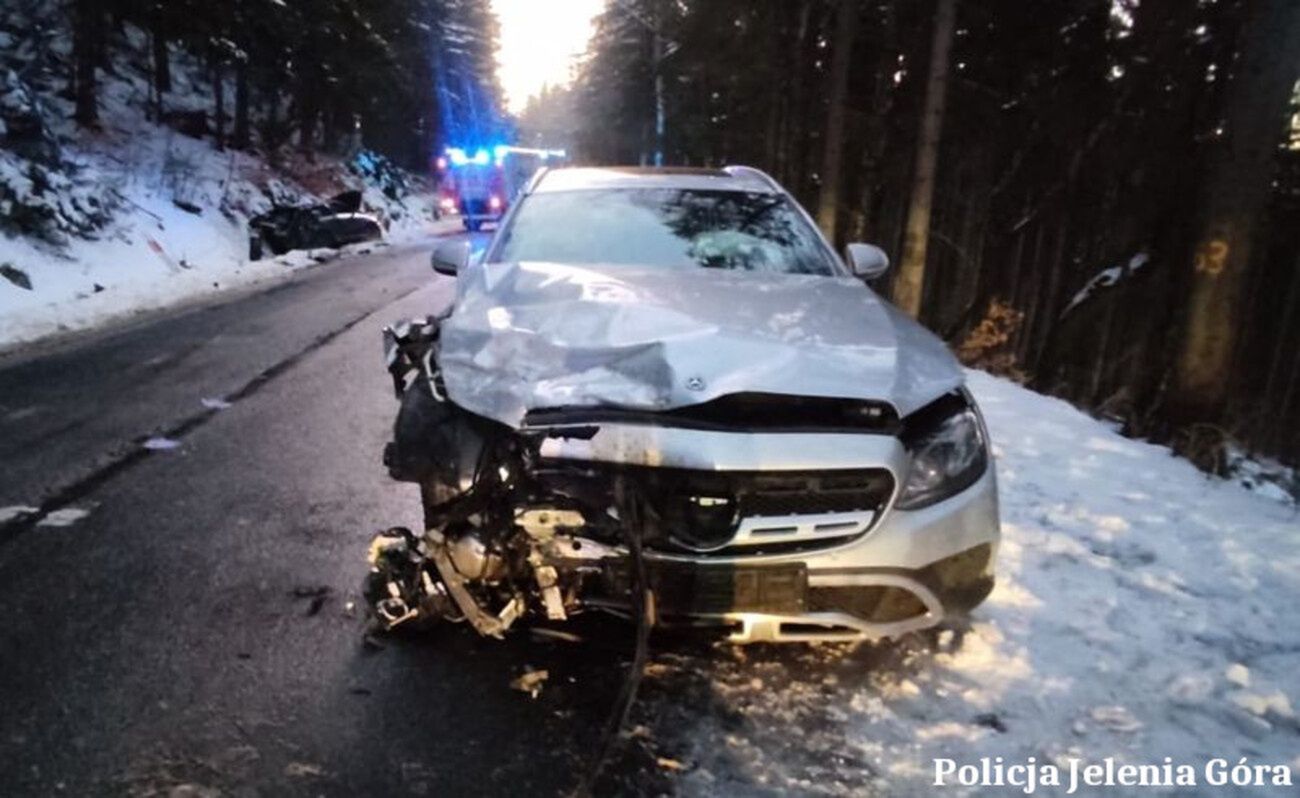 Tragedia na "zakręcie śmierci". Nie żyje młody kierowca