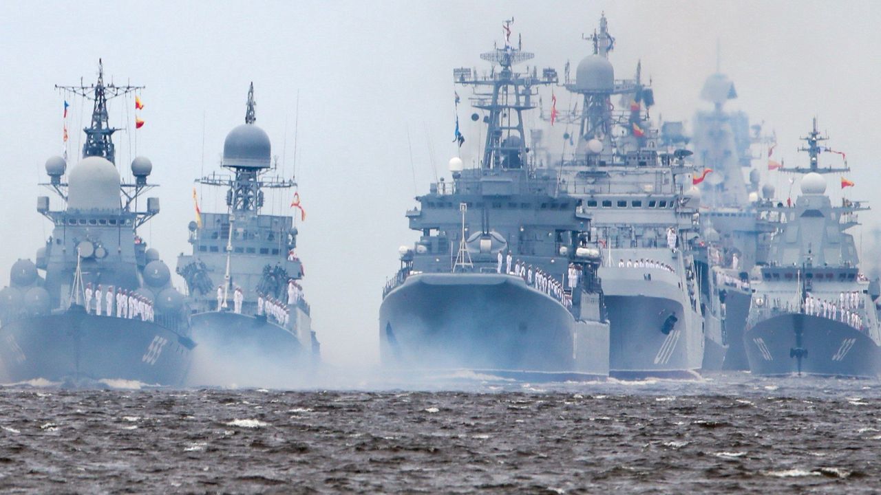 Ruszyły setki okrętów Rosjan. Wezmą udział w wielkich manewrach