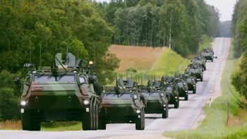 Sąsiad Rosji zdecydował. Nie dziesiątki, a setki wozów opancerzonych
