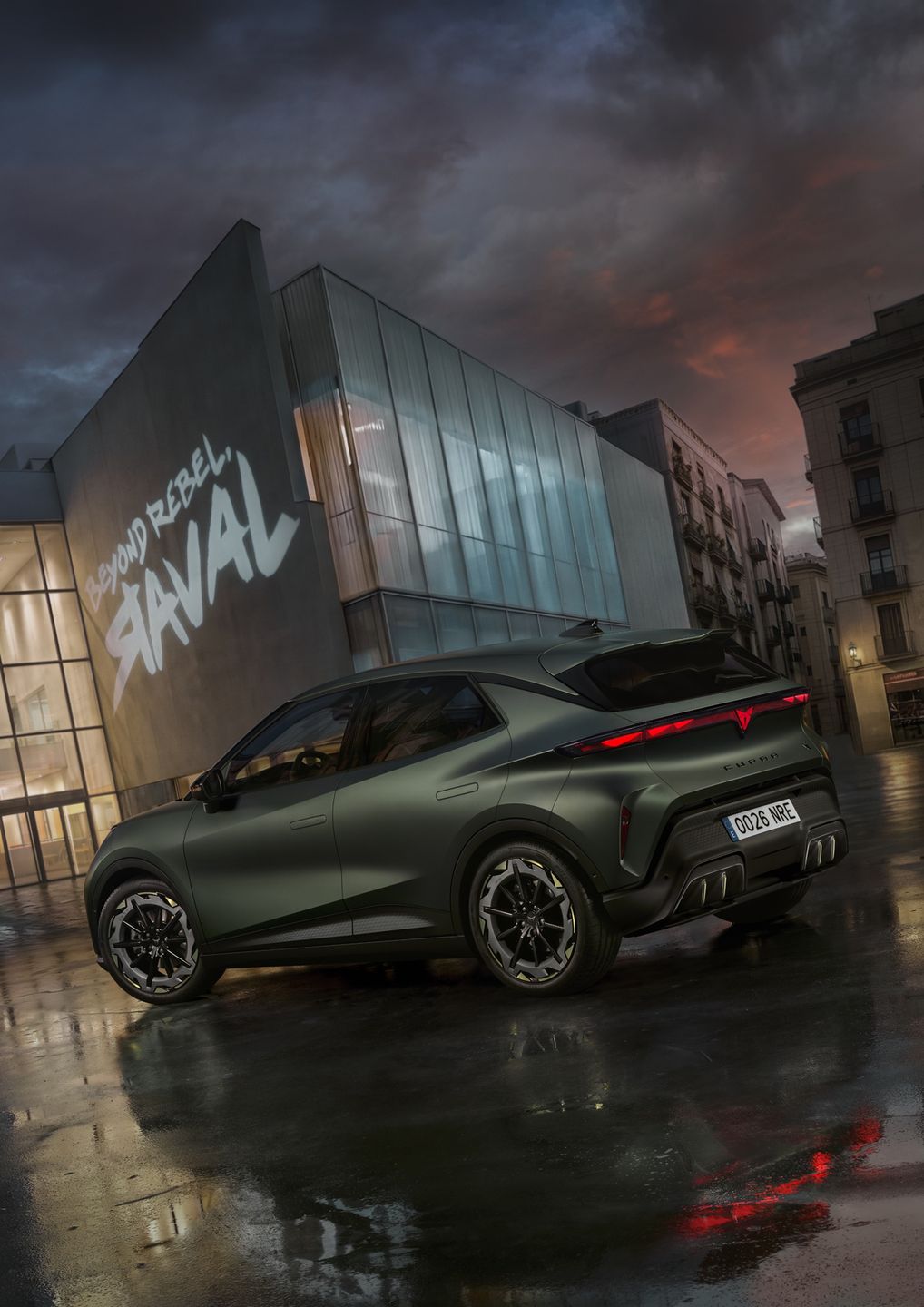 Cupra Raval w kolorze Manganese Matt