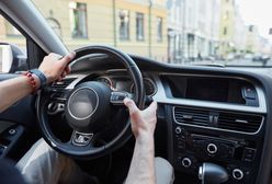 Wypożyczył auto na Okęciu. Firma chciała, żeby zapłacił za cudze usterki