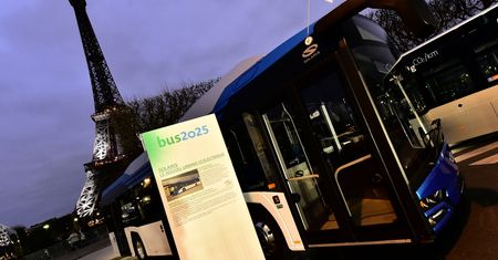Solaris testowany na ulicach Paryża. Francuzi kupią polskie autobusy?