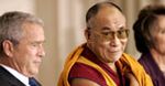 Bush na złość Chinom odznacza Dalajlamę