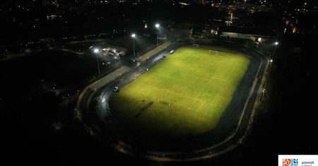 Nowe oświetlenie LED na stadionie przy ul. Okrzei