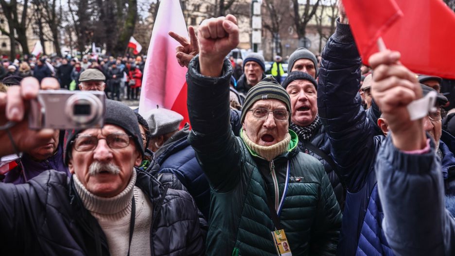Pikieta w obronie publicznych mediów w Krakowie