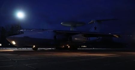 Rosyjski AWACS zniszczony? Białoruska telewizja pokazuje nagranie