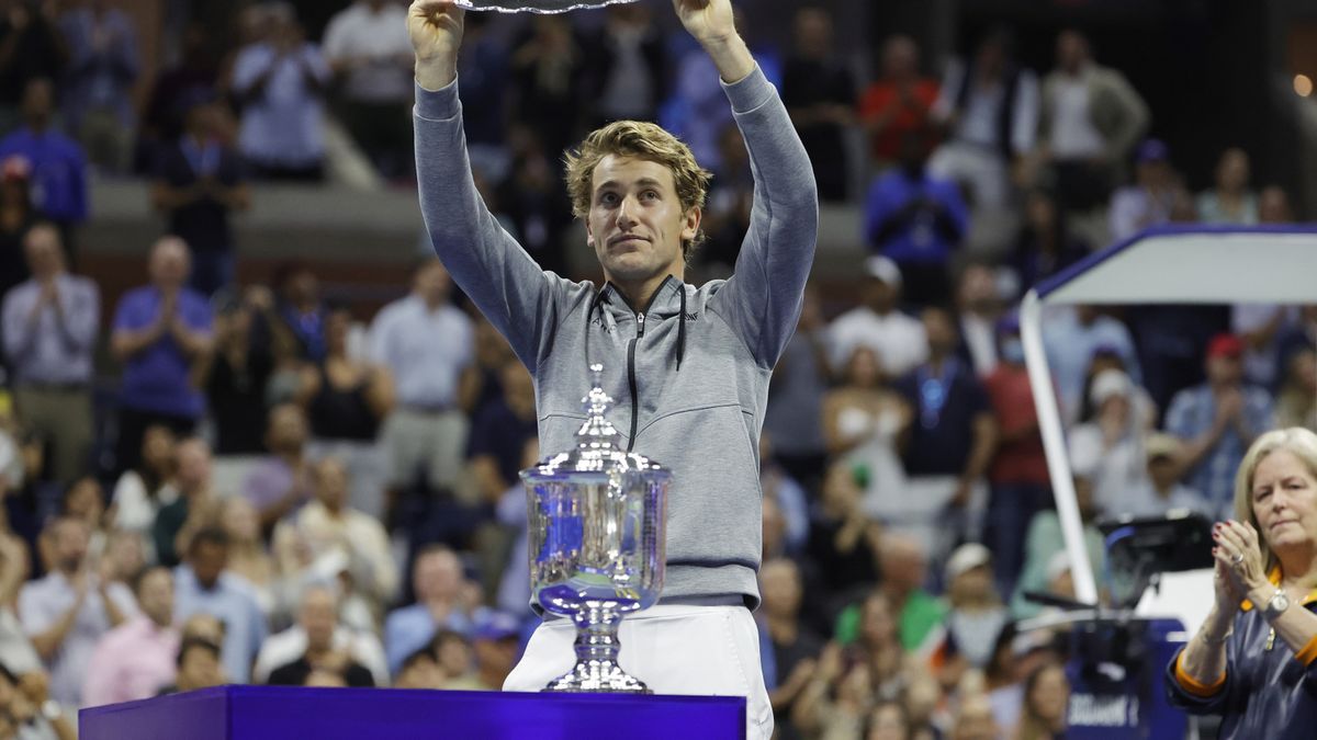 Zdjęcie okładkowe artykułu: PAP/EPA / Jason Szenes / Na zdjęciu: Casper Ruud, finalista US Open 2022