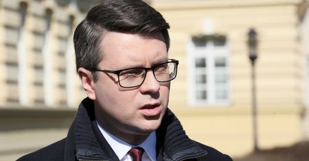 Rząd popełnił błąd? Piotr Mueller przyznaje