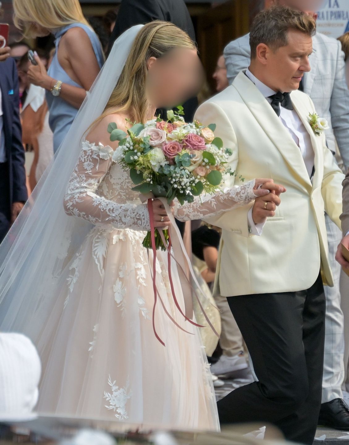 Rafał Brzozowski z żoną po ślubie