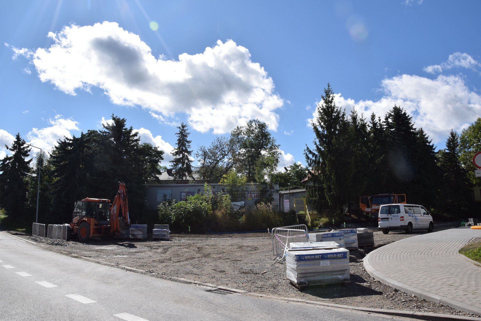 Budowa parkingu przy lodowisku w Gorlicach