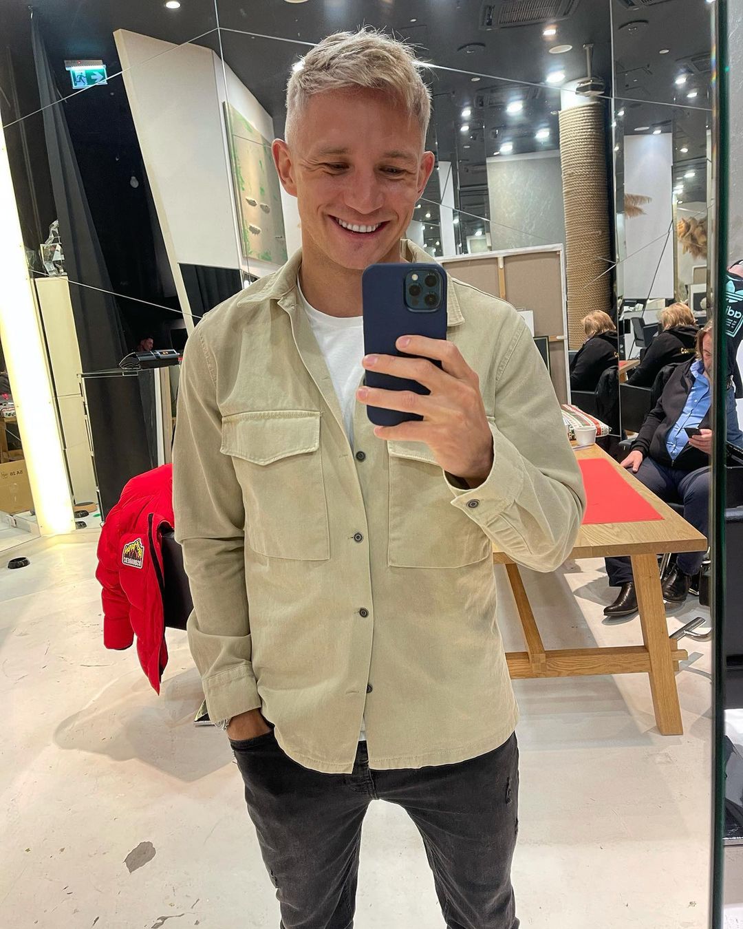 Jakub Rzeźniczak zmienił fryzurę