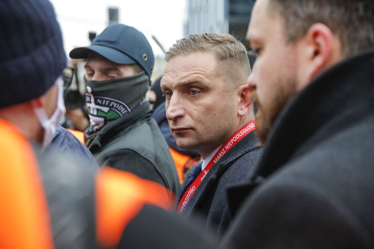 Miliony dla narodowców. Korwin-Piotrowska nagłaśnia sprawę