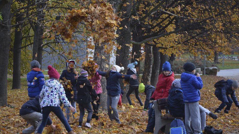 Ferie 2021 wcale nie muszą być smutne i nudne. W dwunastoosobowych grupach, jakie dopuszczają zasady organizacji półkolonii "Zimy w mieście" też można świetnie się bawić (Wlodzimierz Wasyluk / Forum, Fot: RM, Wlodzimierz Wasyluk / Forum)
